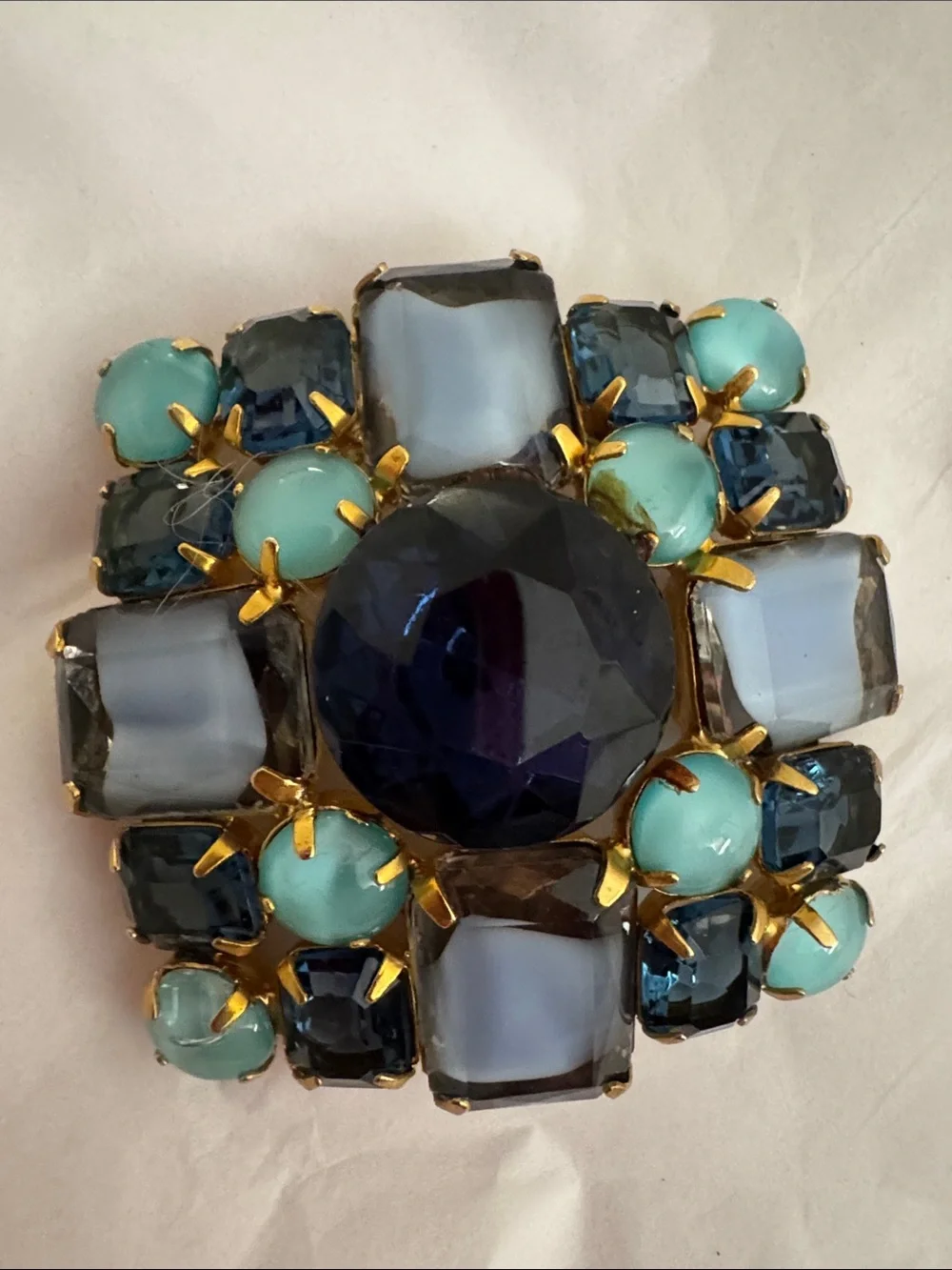 N/A gold tone